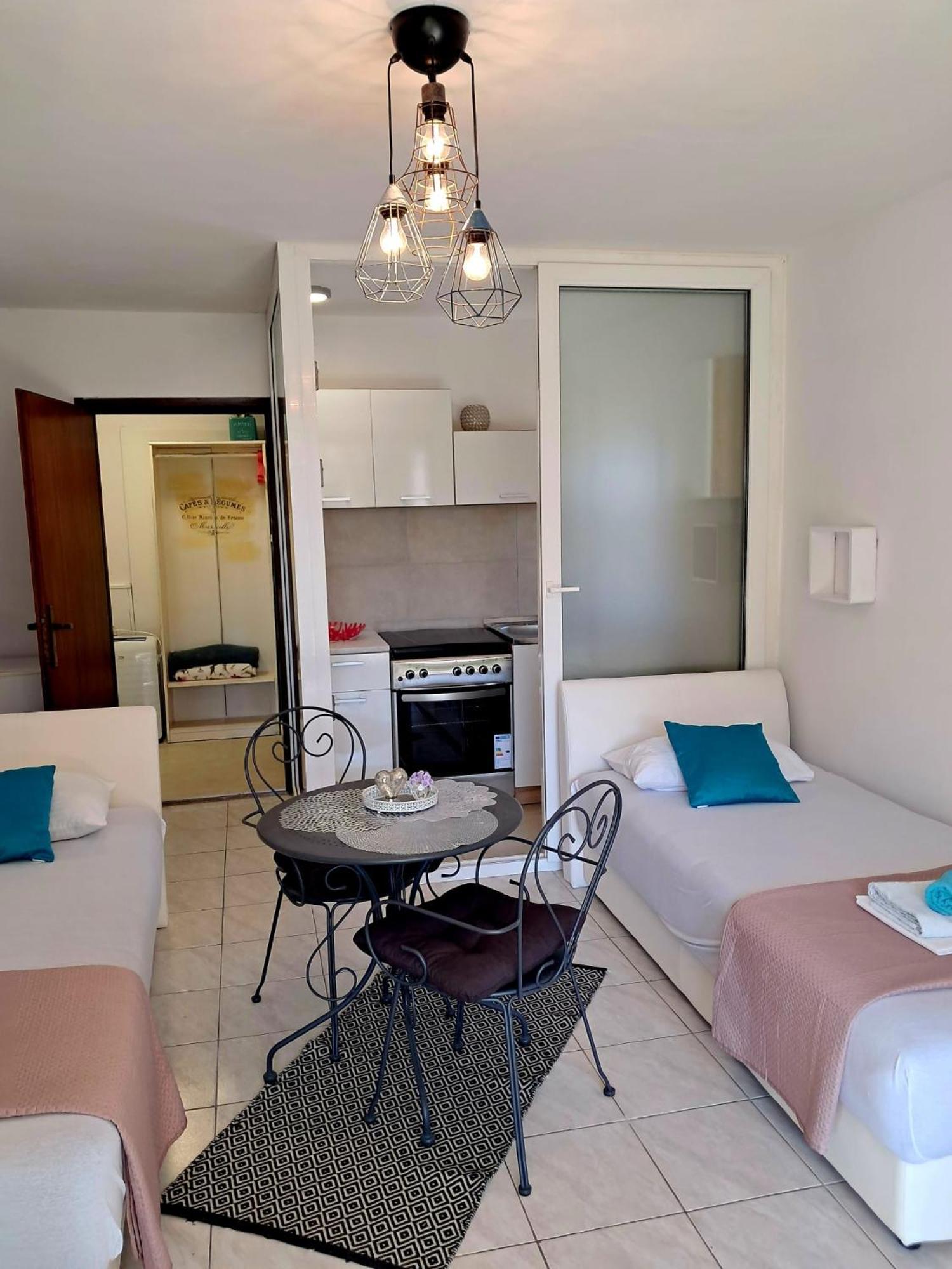 Apartmani Jessica Новалья Экстерьер фото